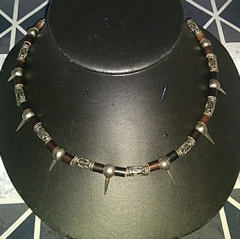 Vintage 90s Metal Spike Necklace (Unisex) - Picture 2 of 8